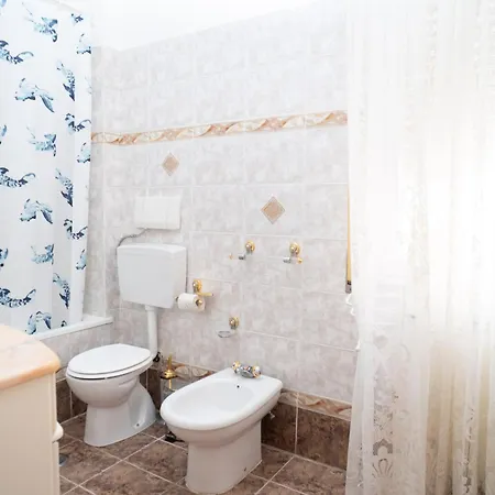 Daire Charme Vintage And Comfort Two Steps From Metro A *